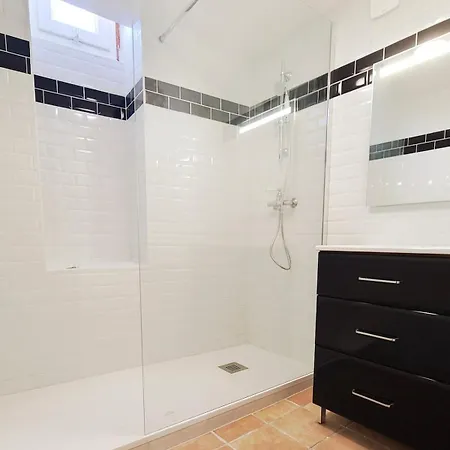 Апартаменты Cite Medievale, Appt 3 Etoiles, Vue Mer, 2 Ch